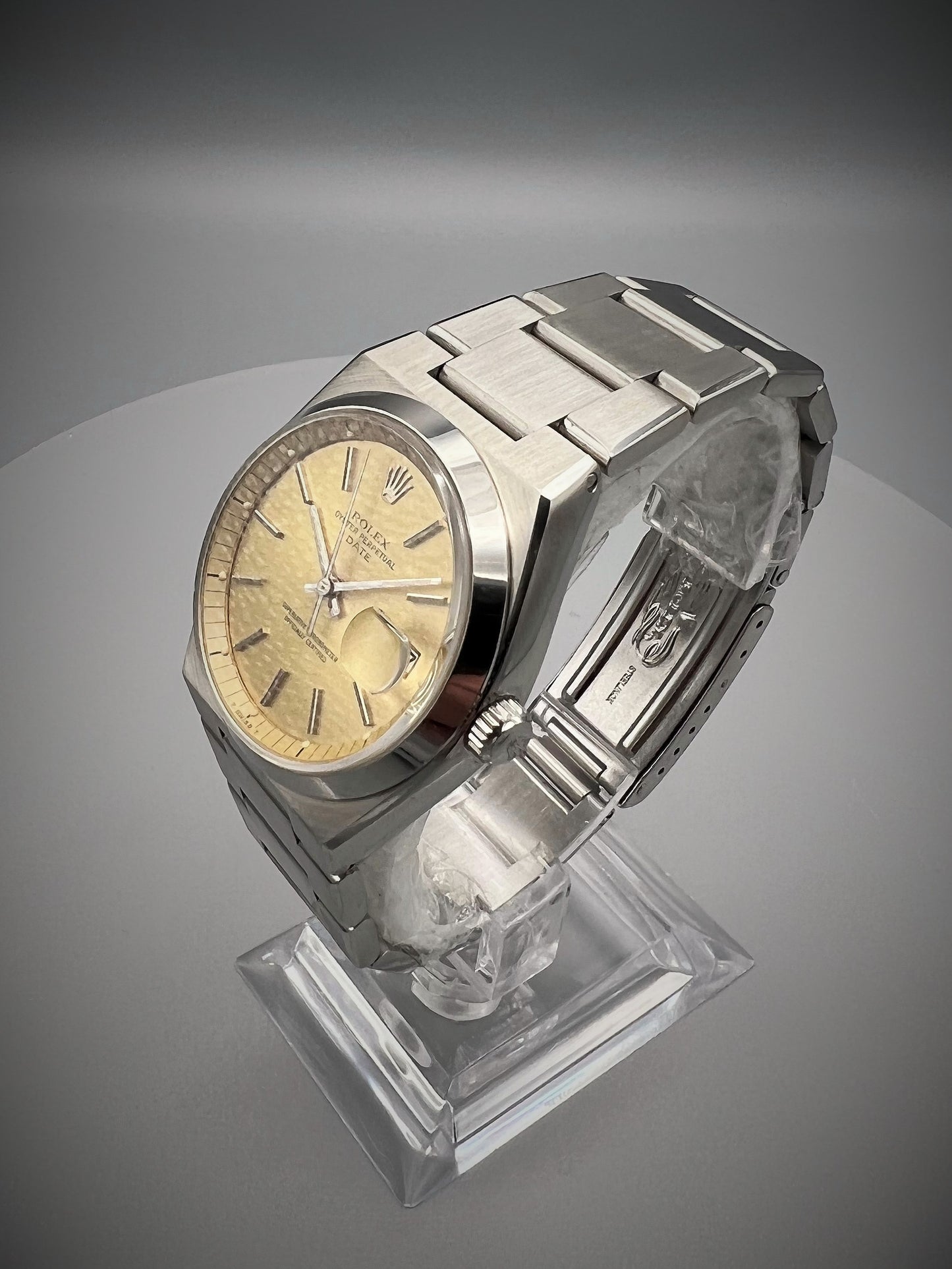 Rolex Oyster Ref 1530 Perpetual Date, all Original,  Museum Quality, circa 1975