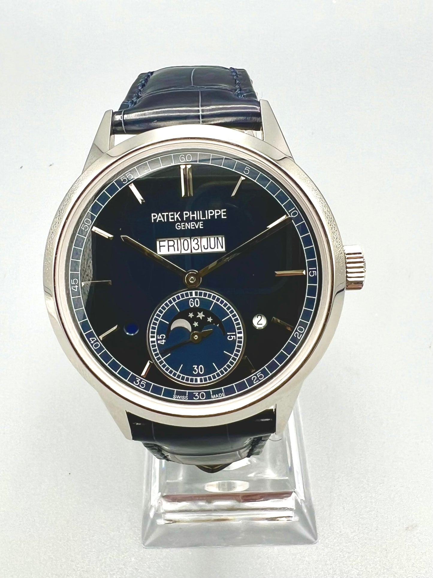 Patek Philippe Ref 5236P In-Line Perpetual Calendar in Platinum, As New Condition, 2021