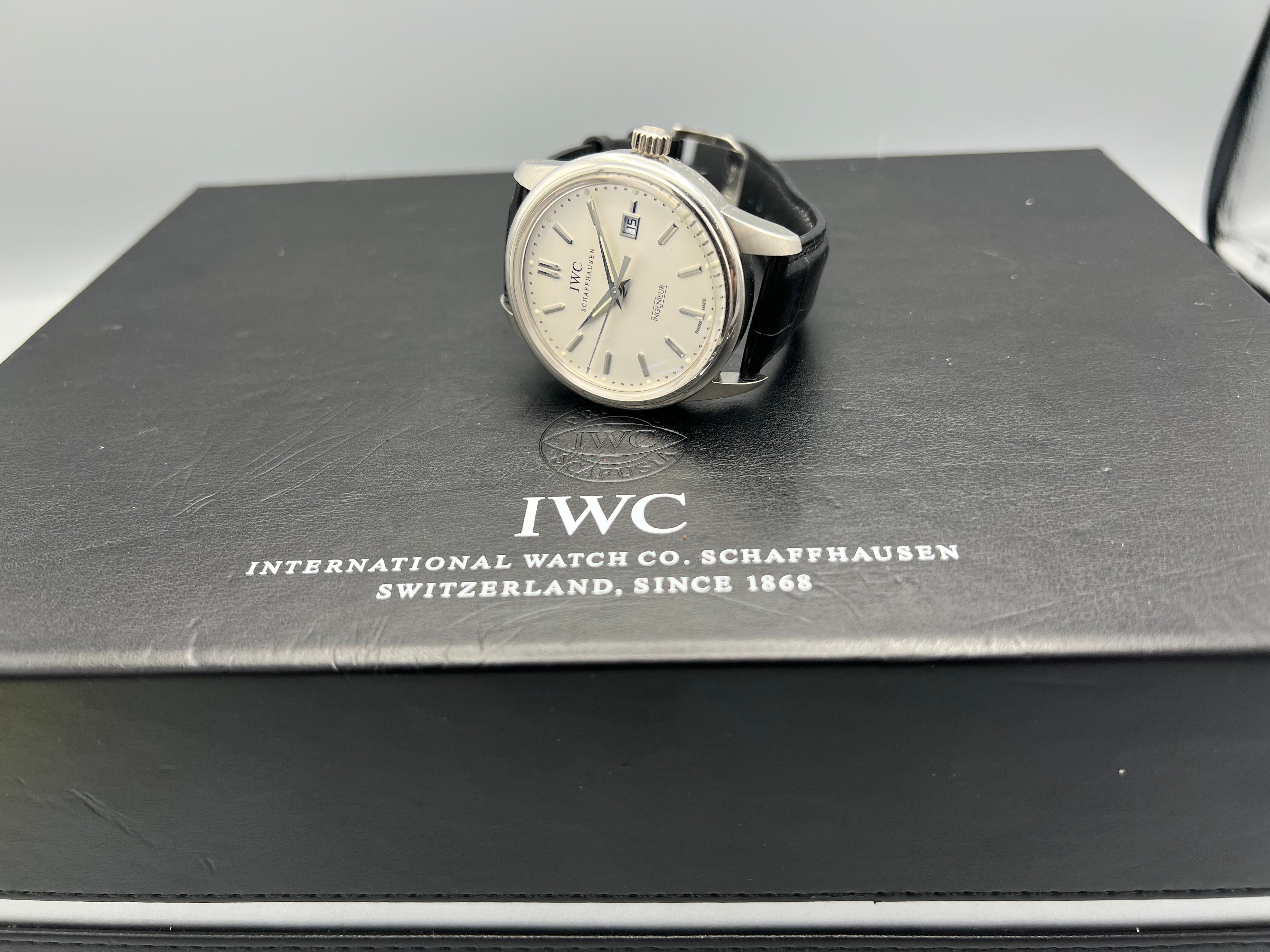 Iwc vintage ingenieur automatic iw3233 hotsell