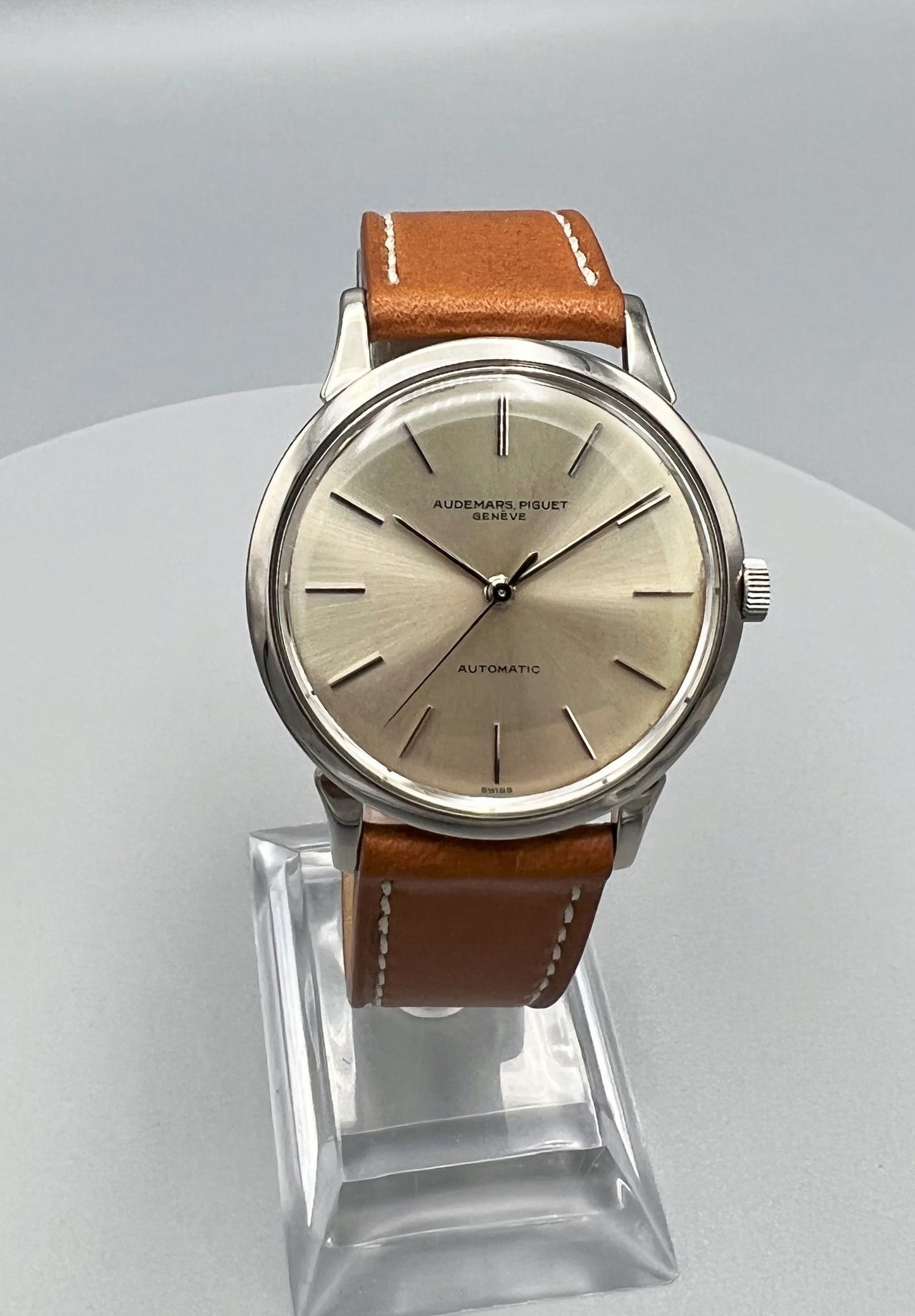 Audemars Piguet Rare, K1072 Automatic, White Gold Calatrava Style Watch 1950s
