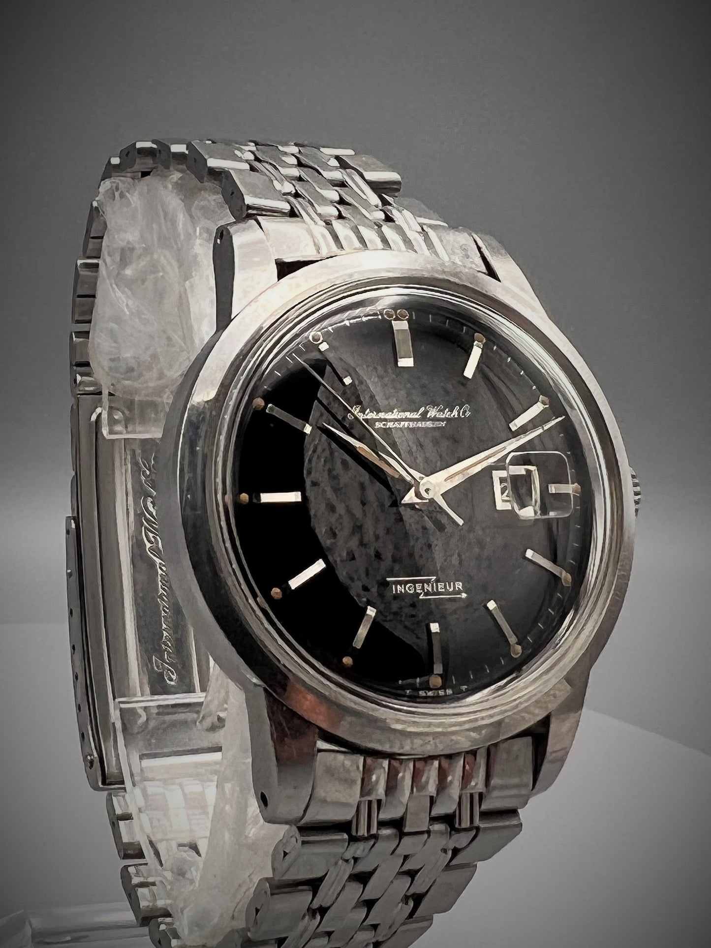 IWC Ingenieur Ref 666, rare stainless steel amagnetic watch with glossy gilt dial, blackout date, 1960