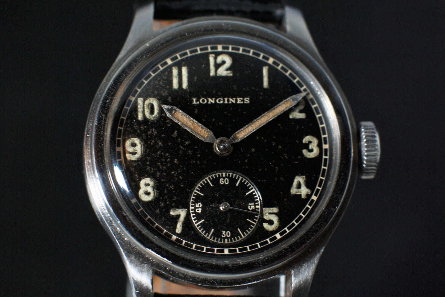 Longines Rare, Cal 12.68z Tre Tacche, Gloss Black Dial, Circa 1940s